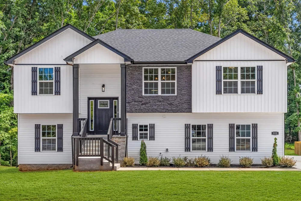 2032 Basham Ln Clarksville, TN 37043
