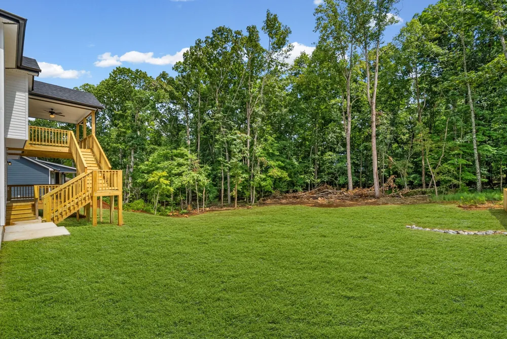 2032 Basham Ln Clarksville, TN 37043