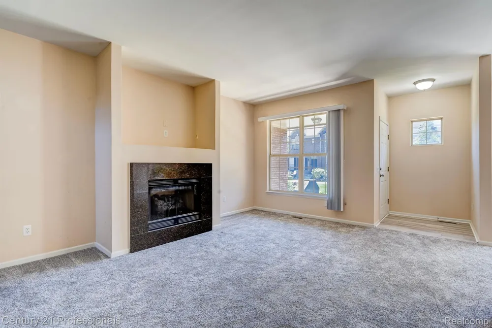 41211 MAPLEWOOD DRIVE Canton Charter Township, MI 48187