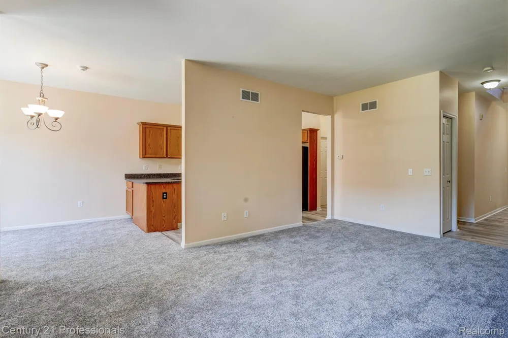 41211 MAPLEWOOD DRIVE Canton Charter Township, MI 48187