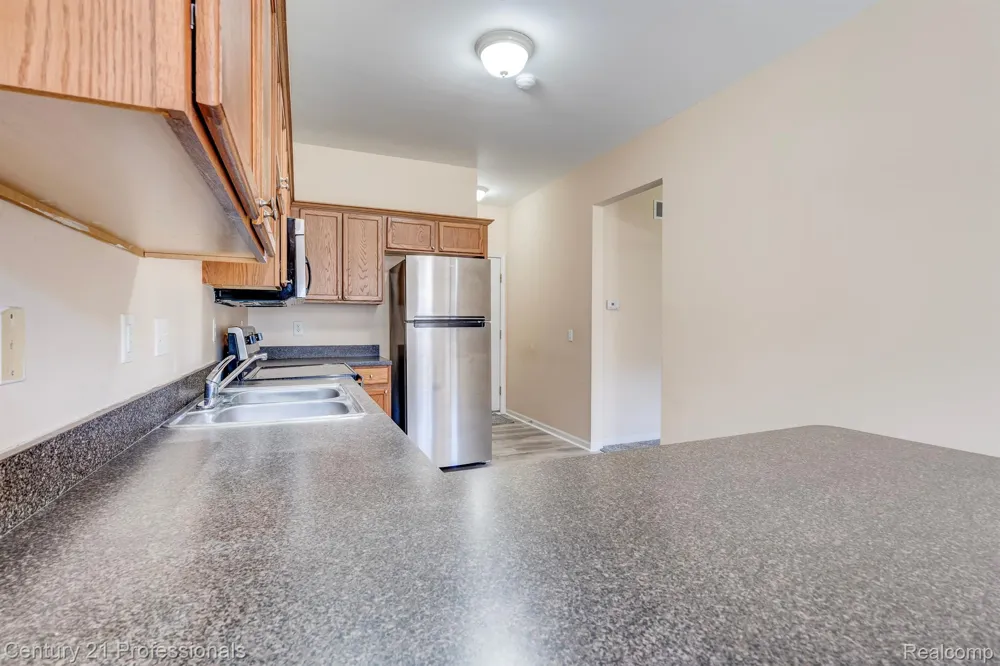 41211 MAPLEWOOD DRIVE Canton Charter Township, MI 48187
