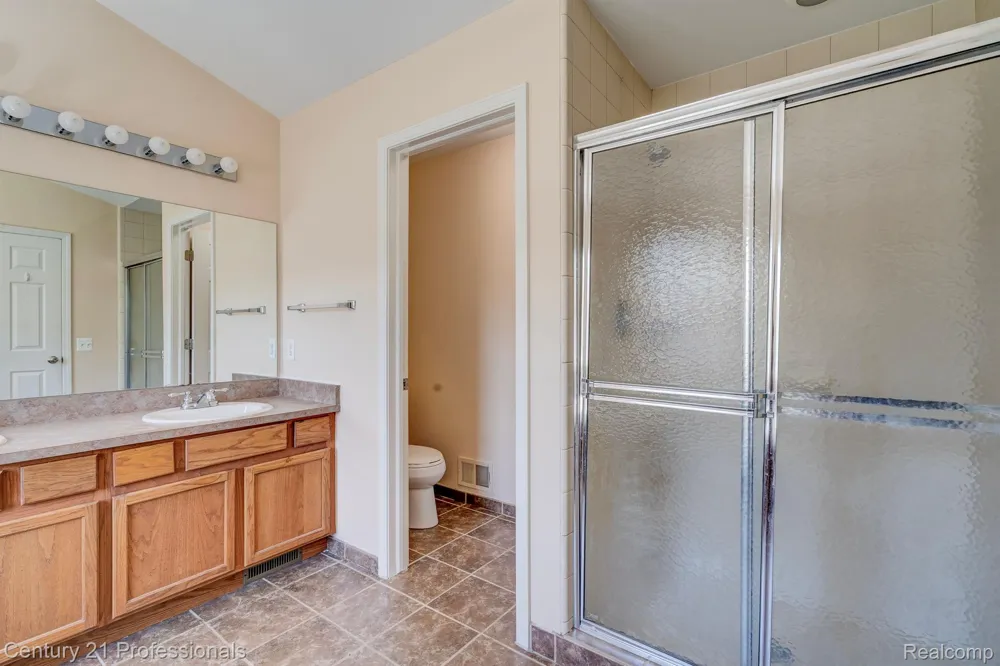 41211 MAPLEWOOD DRIVE Canton Charter Township, MI 48187