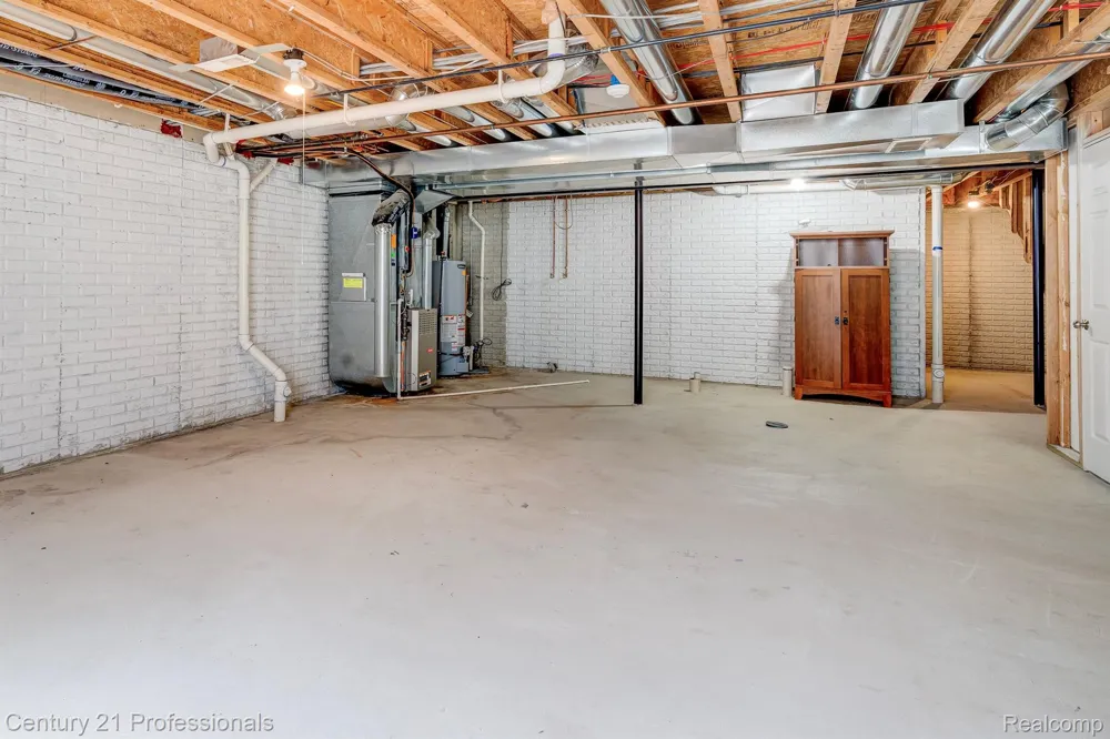 41211 MAPLEWOOD DRIVE Canton Charter Township, MI 48187