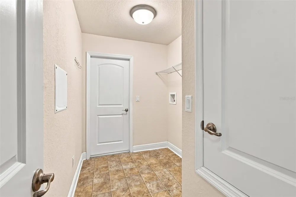 3778 FANTASY WAY Brooksville, FL 34604