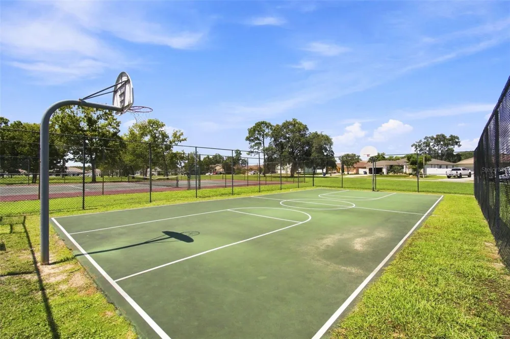 3778 FANTASY WAY Brooksville, FL 34604