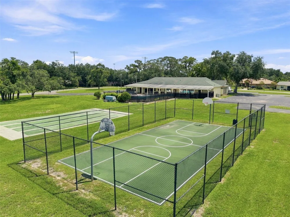 3778 FANTASY WAY Brooksville, FL 34604