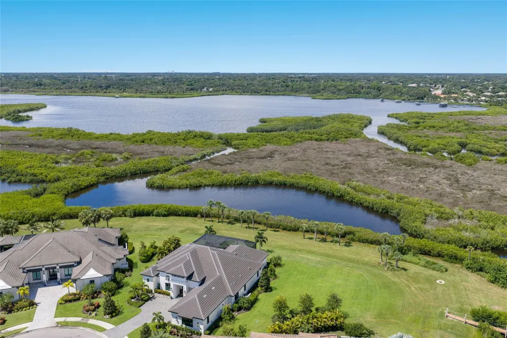 1622 CHANNELSIDE PLACE Parrish, FL 34219