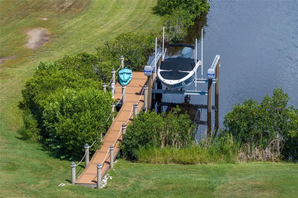 1622 CHANNELSIDE PLACE Parrish, FL 34219