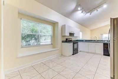 362 LEXINGDALE DRIVE Orlando, FL 32828