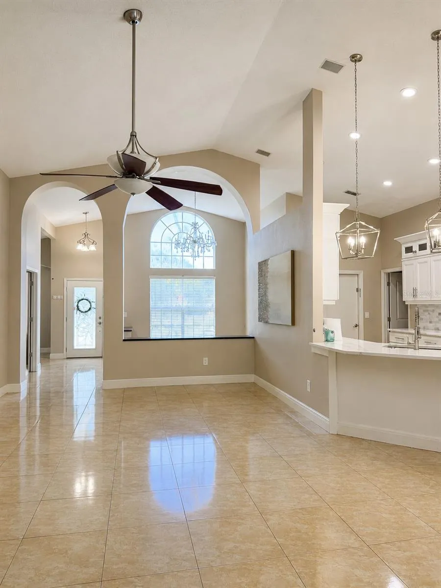 6518 APPALOOSA DRIVE Tampa, FL 33625