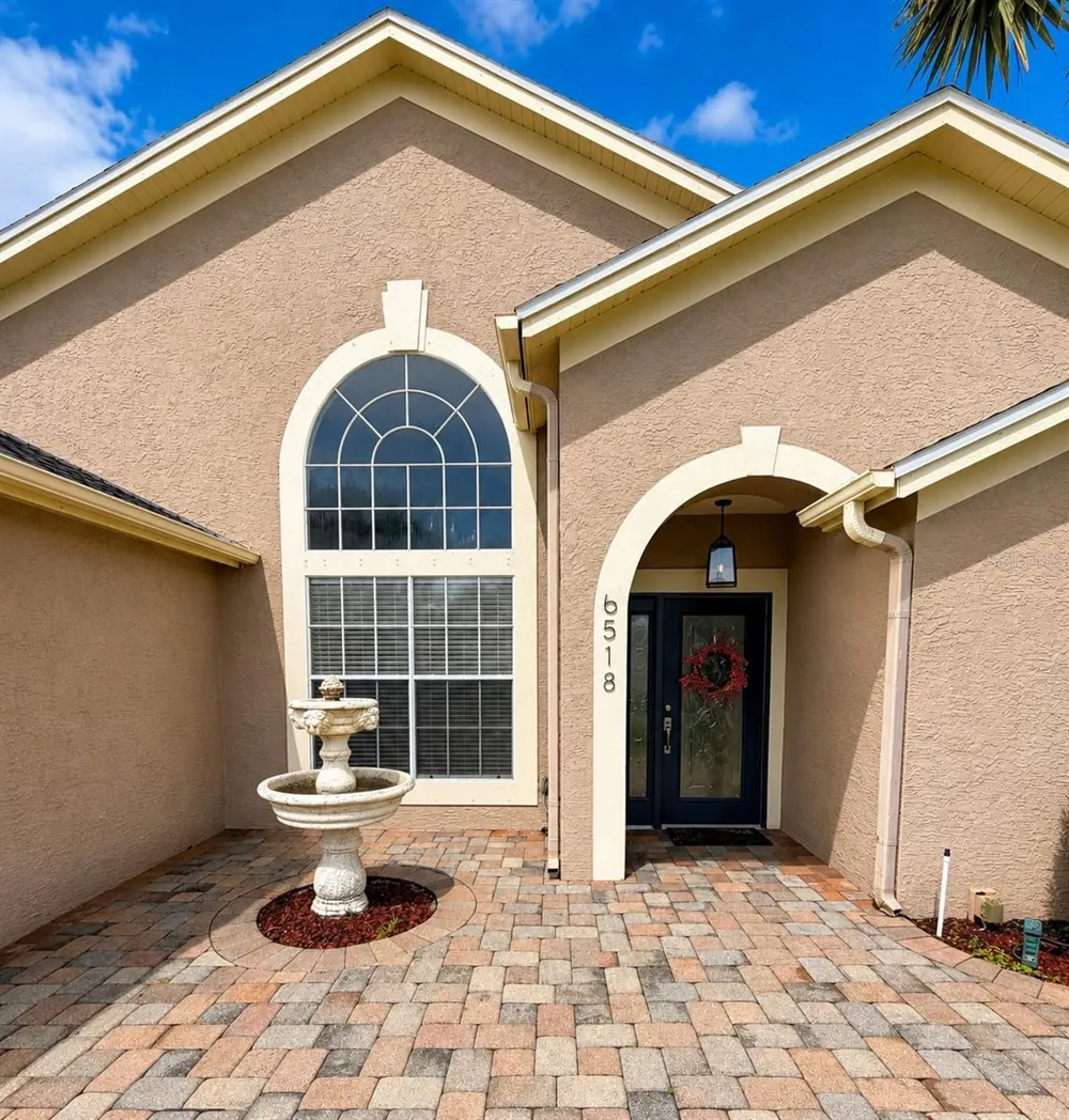 6518 APPALOOSA DRIVE Tampa, FL 33625