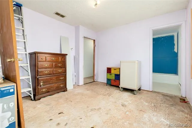 10444 Crystal Drive Morrison, CO 80465