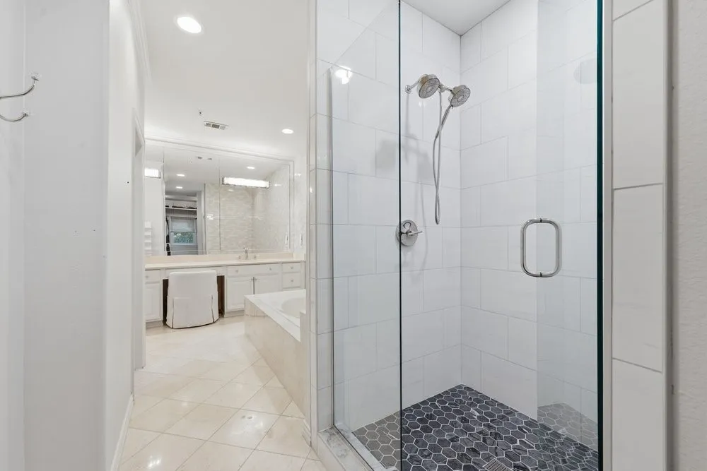 3707 Gilbert Avenue #17 Dallas, TX 75218