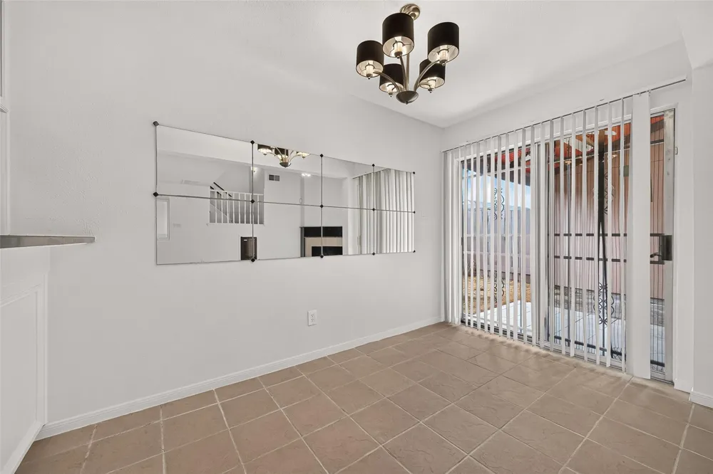12327 Crest Lake Drive Houston, TX 77072