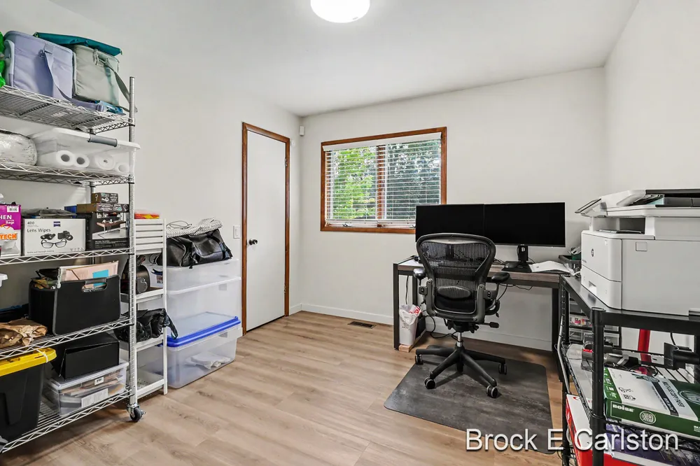 2756 Marquette Avenue Muskegon, MI 49442