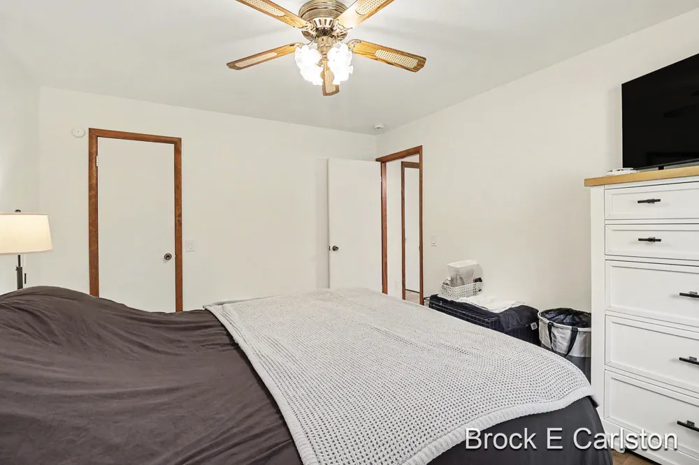 2756 Marquette Avenue Muskegon, MI 49442