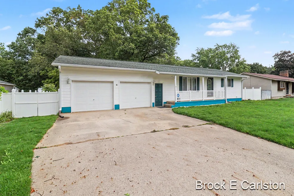 2756 Marquette Avenue Muskegon, MI 49442