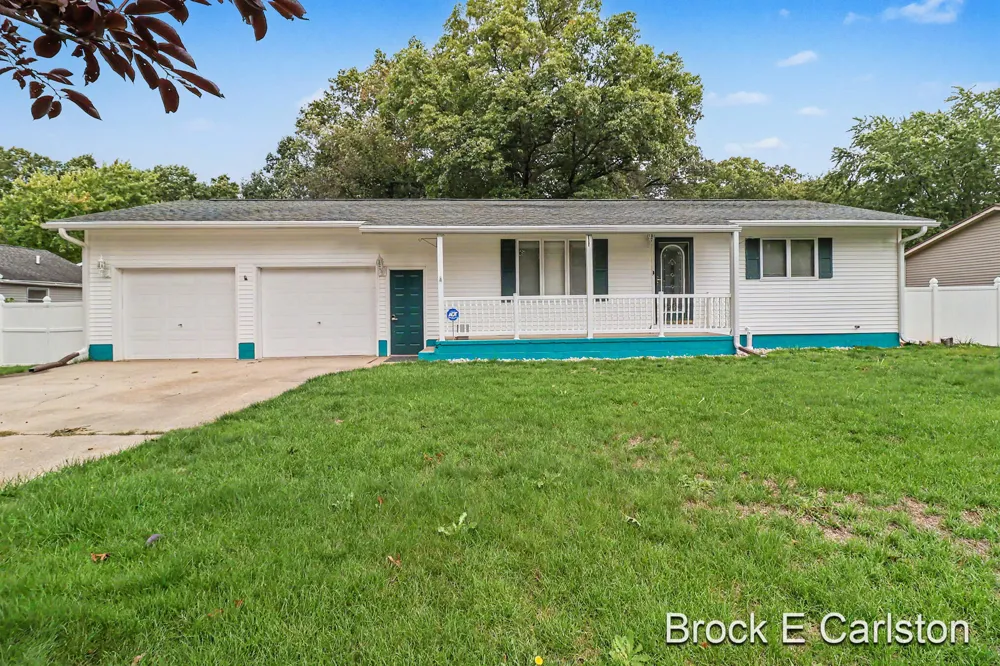 2756 Marquette Avenue Muskegon, MI 49442