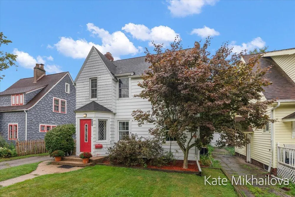 1825 Oakland Drive Kalamazoo, MI 49008