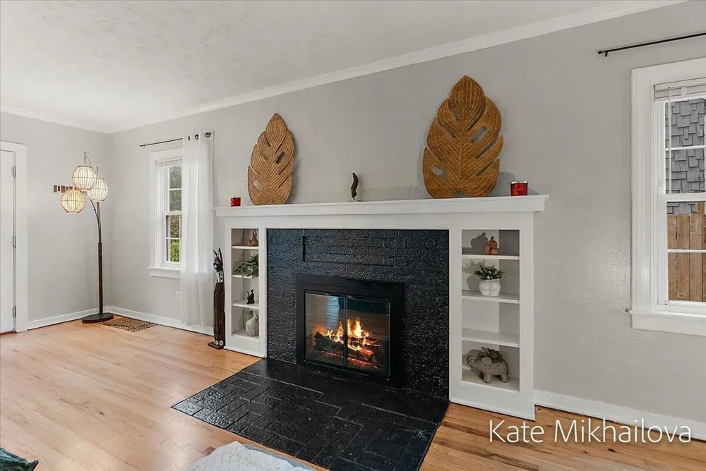 1825 Oakland Drive Kalamazoo, MI 49008