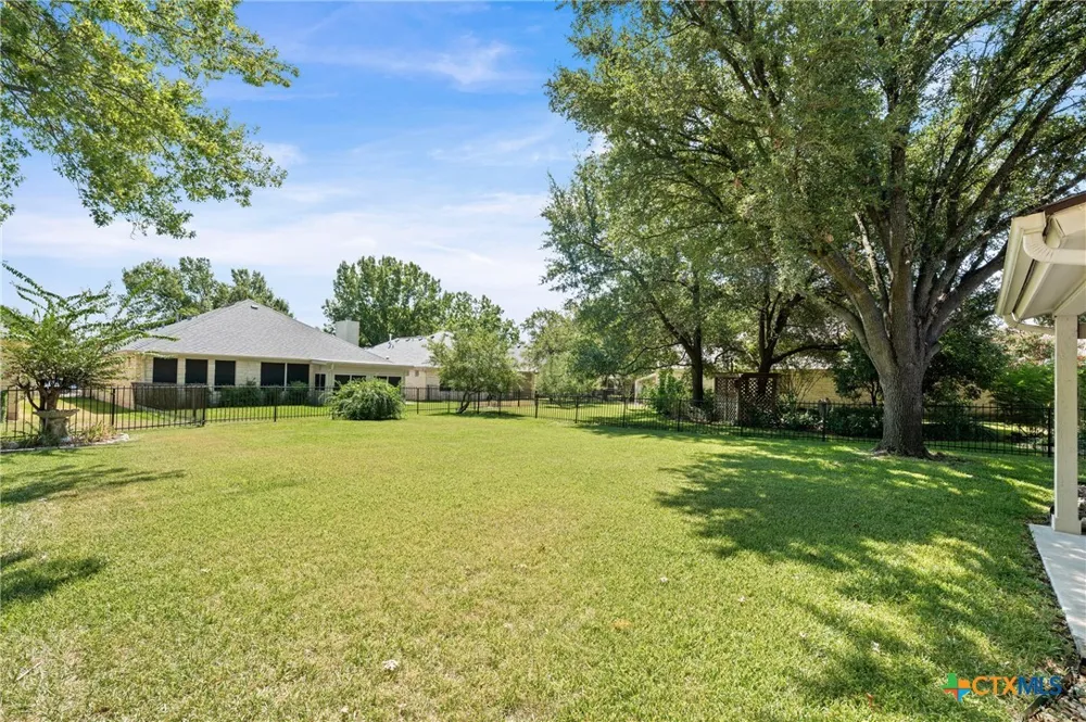 103 Village Drive Georgetown, TX 78628
