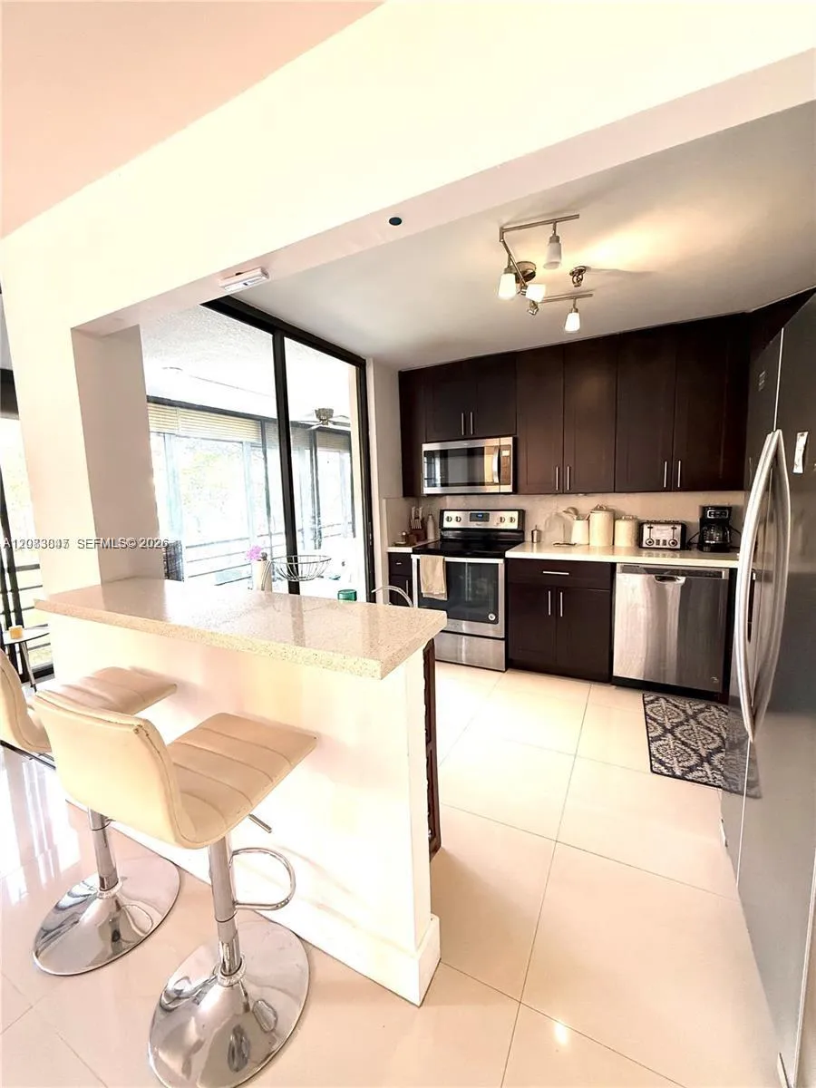 671 NE 195th St #227-E Miami, FL 33179