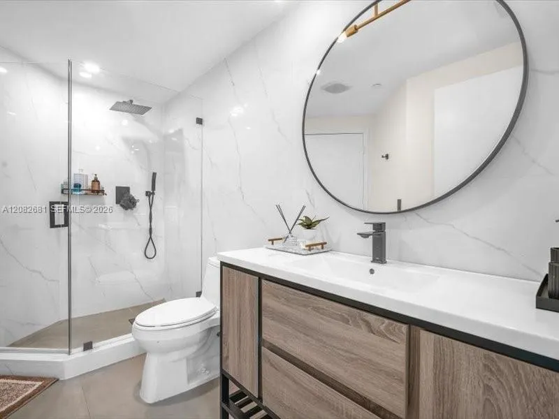 55 SE 6th St #2902 Miami, FL 33131