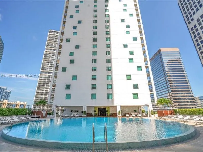 55 SE 6th St #2902 Miami, FL 33131
