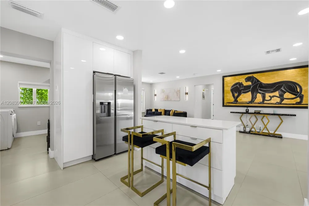 1104 13th Ter Hollywood, FL 33019