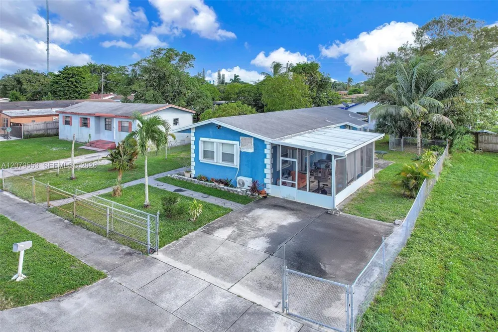2760 NW 23rd St Fort Lauderdale, FL 33311