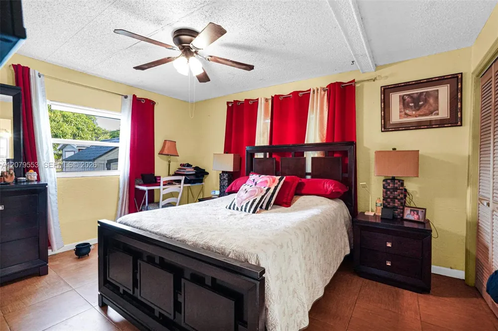 2760 NW 23rd St Fort Lauderdale, FL 33311