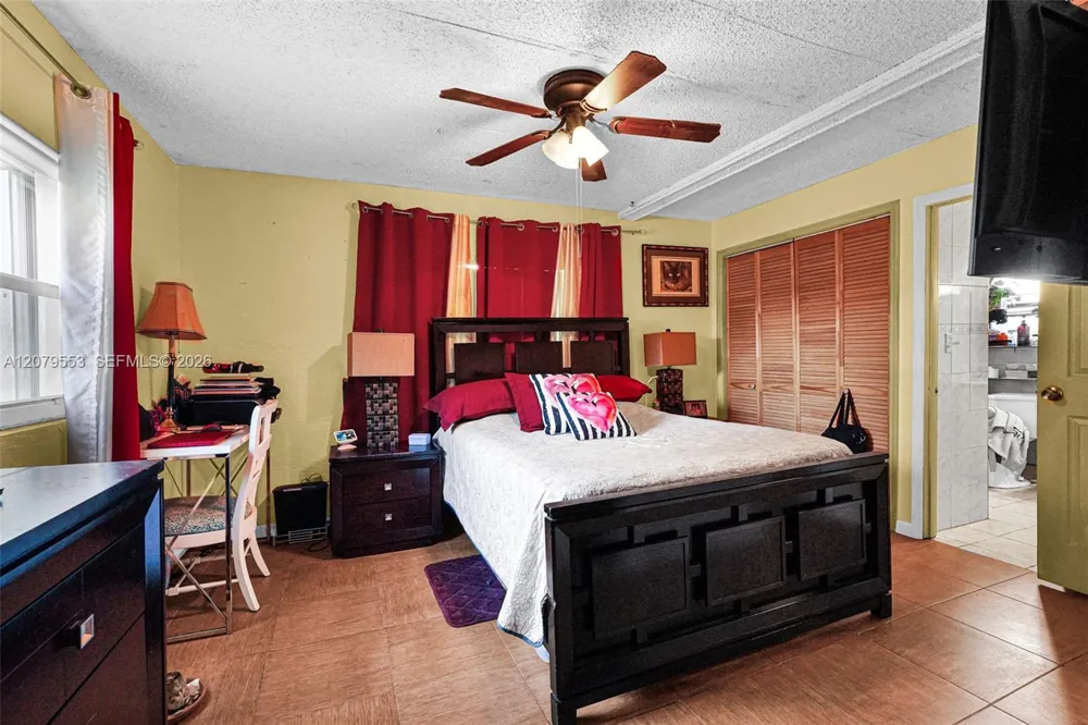 2760 NW 23rd St Fort Lauderdale, FL 33311