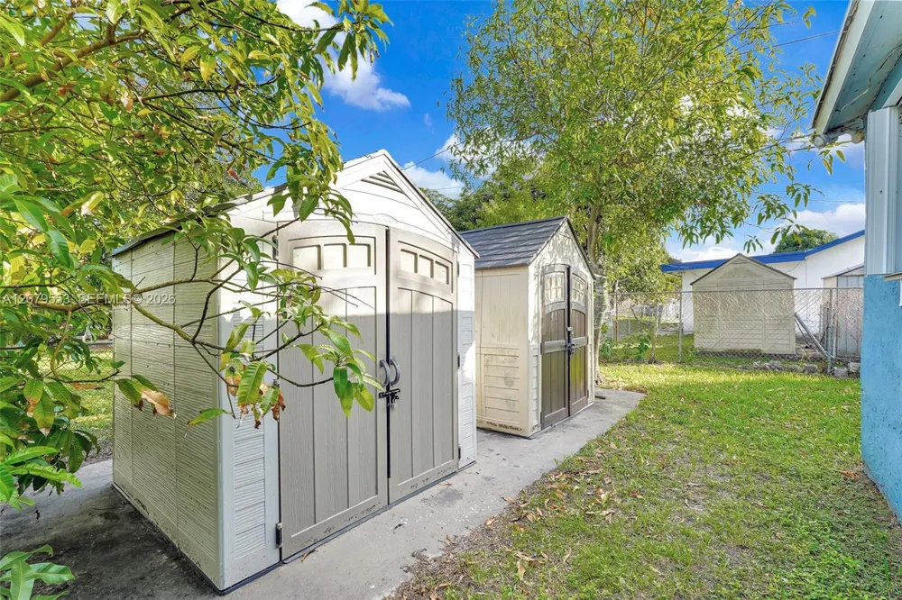 2760 NW 23rd St Fort Lauderdale, FL 33311