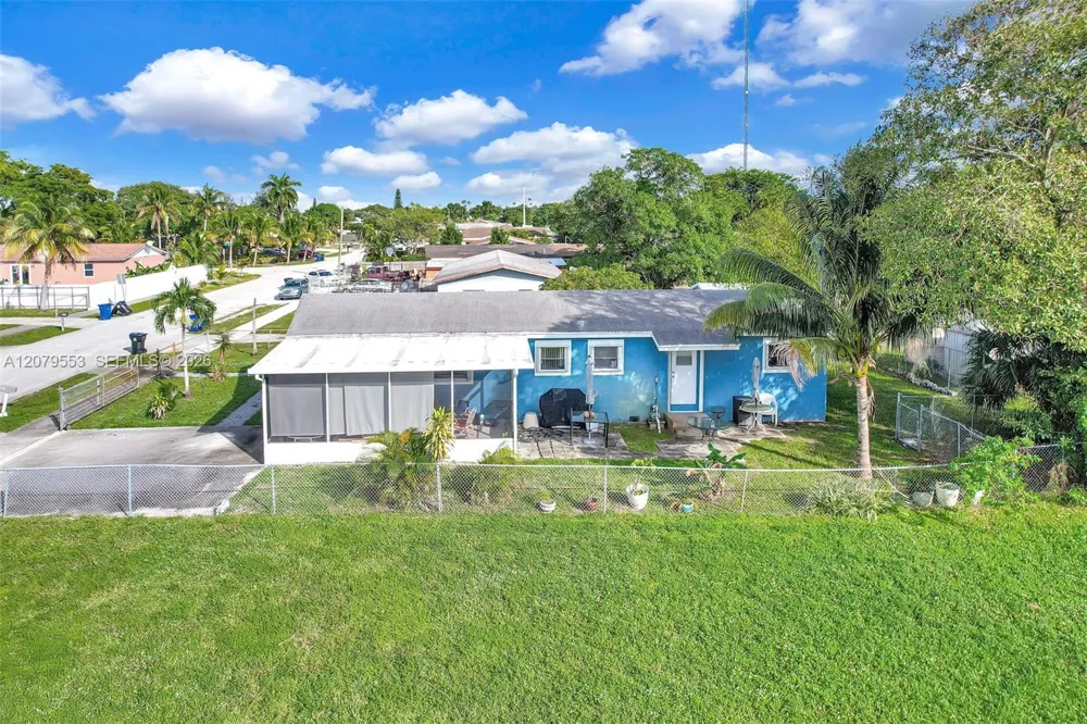 2760 NW 23rd St Fort Lauderdale, FL 33311