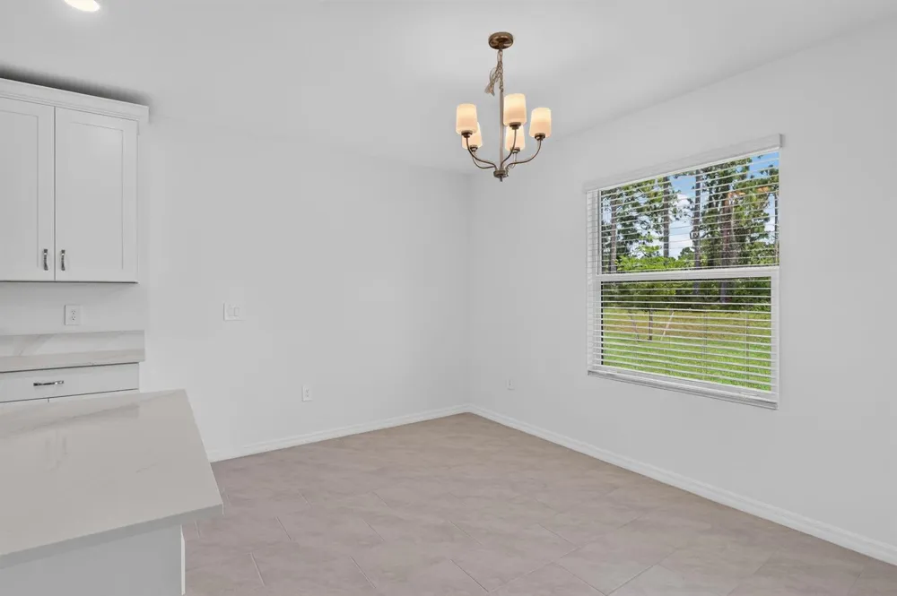 243 LAKESIDE BREEZE WAY Lehigh Acres, FL 33936