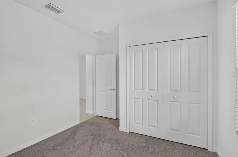 243 LAKESIDE BREEZE WAY Lehigh Acres, FL 33936