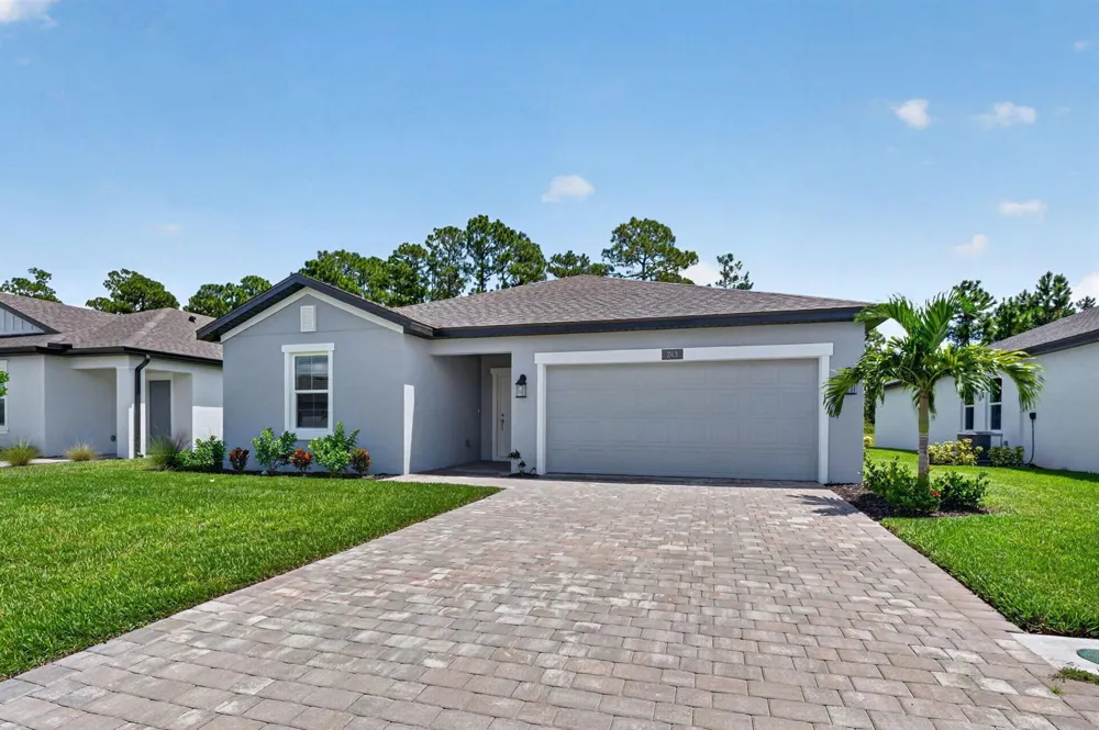 243 LAKESIDE BREEZE WAY Lehigh Acres, FL 33936