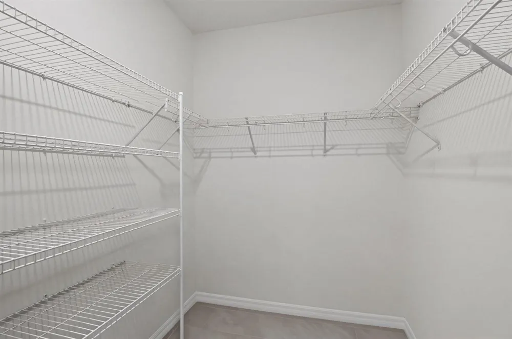 243 LAKESIDE BREEZE WAY Lehigh Acres, FL 33936