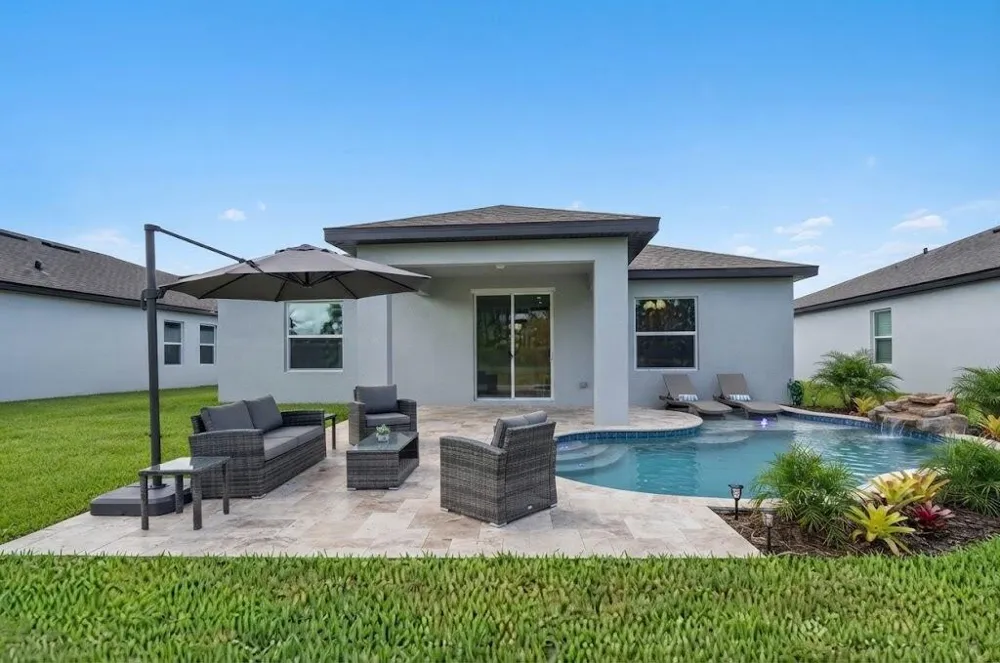 243 LAKESIDE BREEZE WAY Lehigh Acres, FL 33936