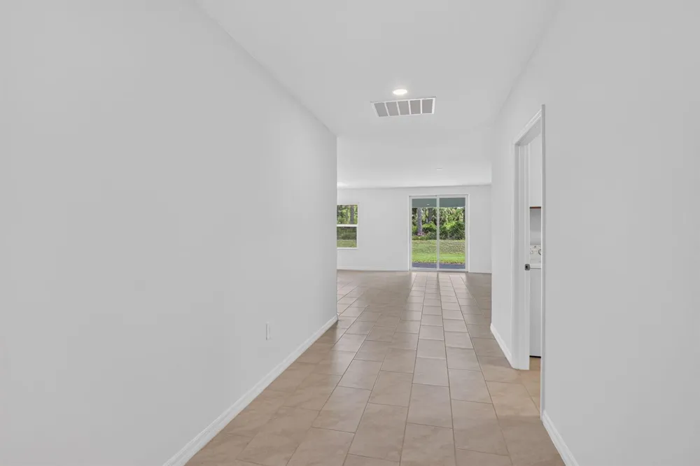 243 LAKESIDE BREEZE WAY Lehigh Acres, FL 33936