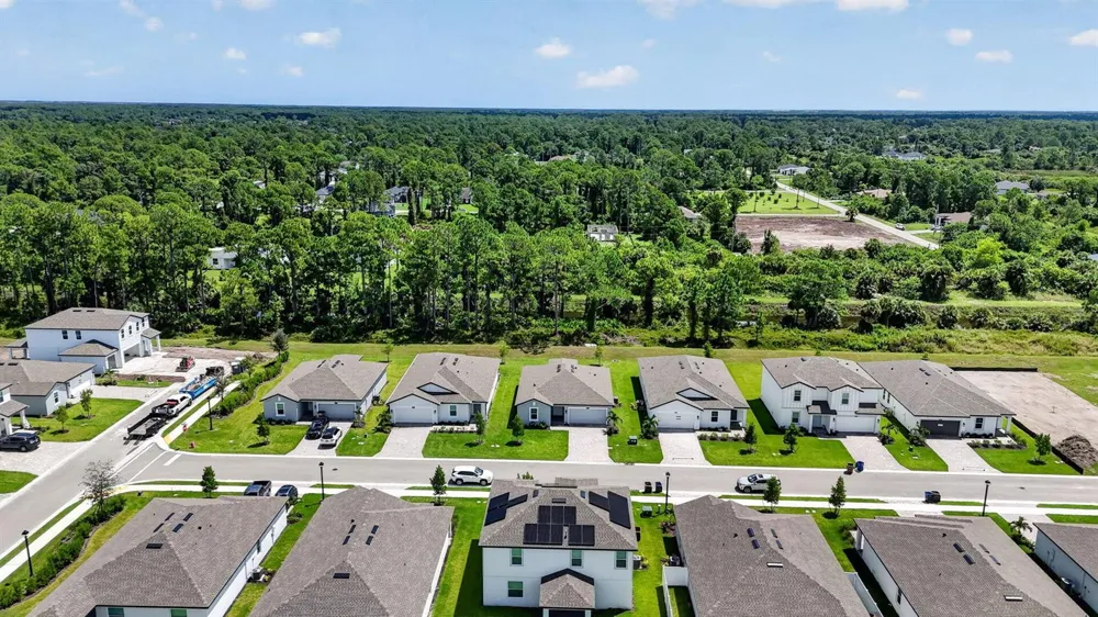 243 LAKESIDE BREEZE WAY Lehigh Acres, FL 33936