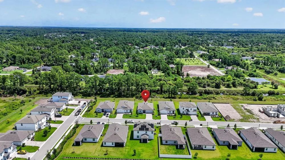243 LAKESIDE BREEZE WAY Lehigh Acres, FL 33936