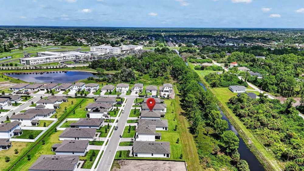 243 LAKESIDE BREEZE WAY Lehigh Acres, FL 33936