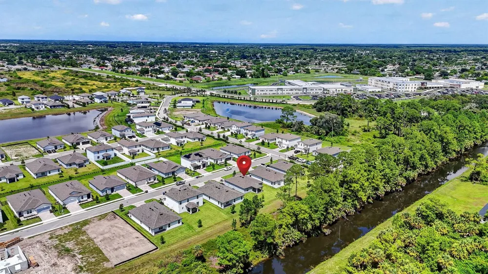 243 LAKESIDE BREEZE WAY Lehigh Acres, FL 33936