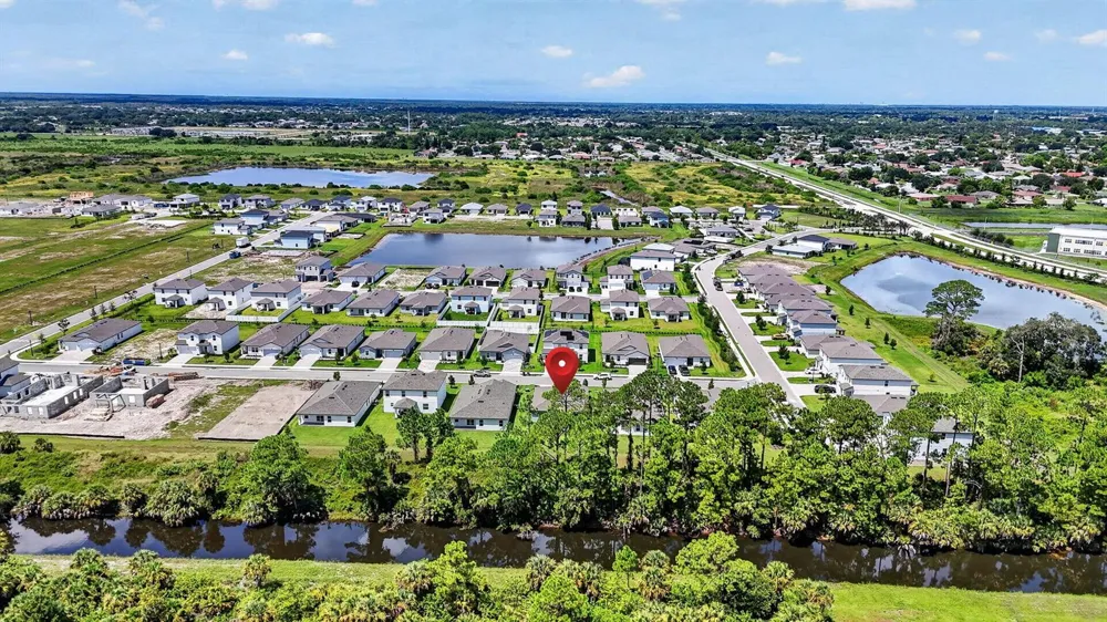 243 LAKESIDE BREEZE WAY Lehigh Acres, FL 33936