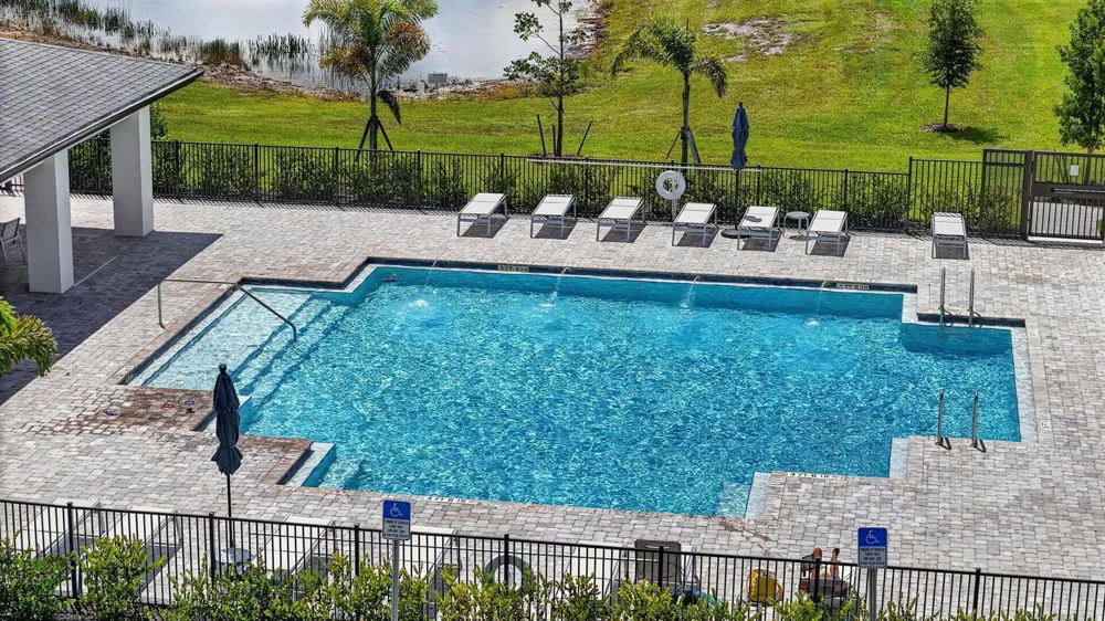243 LAKESIDE BREEZE WAY Lehigh Acres, FL 33936