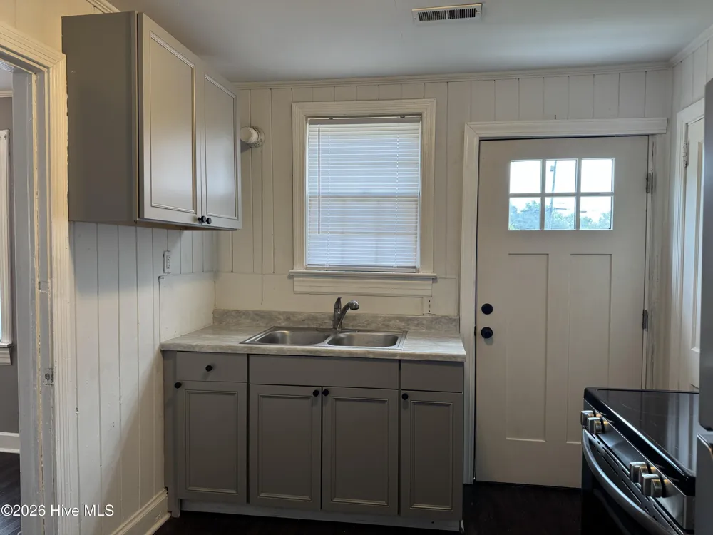 709 E Vernon Avenue Kinston, NC 28501