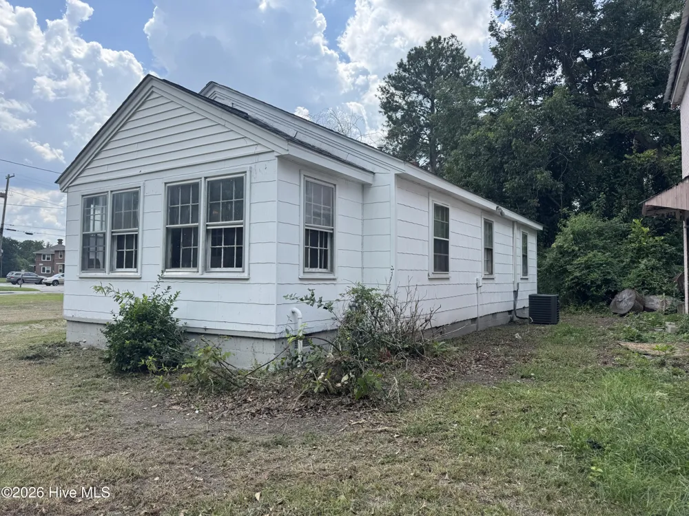 709 E Vernon Avenue Kinston, NC 28501
