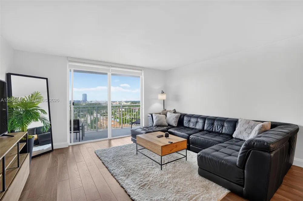 427 Golden Isles Dr #11C Hallandale Beach, FL 33009