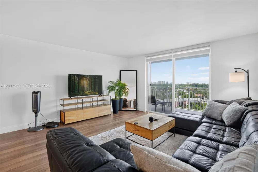 427 Golden Isles Dr #11C Hallandale Beach, FL 33009